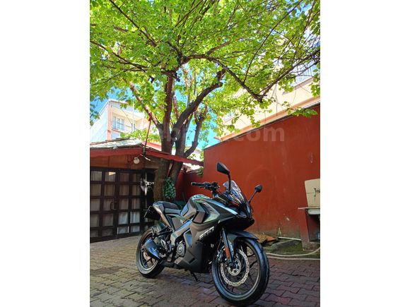 Sahibinden Bajaj Pulsar 200 RS