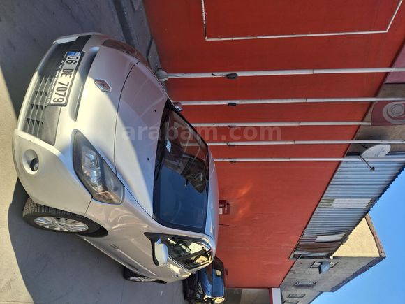 Sahibinden Renault Clio 1.5 dCi Extreme 2011 Model  193.500 km Gri