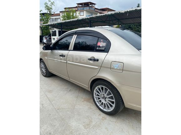  Memurdan ACİL SATILIK temiz Hyundai Accent Era 1.5 CRDi Start 2010 Model 