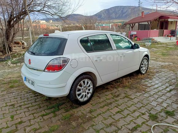 Sahibinden Opel Astra 1.6 Essentia Konfor 2011 Model