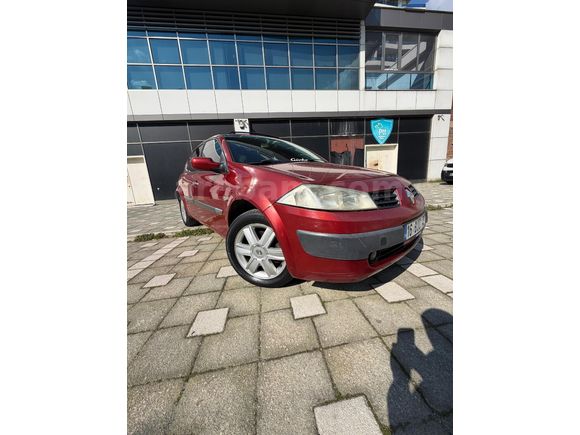 HATASIZ BOYASIZ CAM TAVAN 1.5DCİ EN DOLUSU