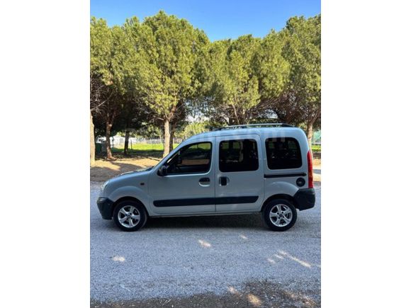 Galeriden Renault Kangoo Multix 1.5 dCi Expression 2004 Model Manisa