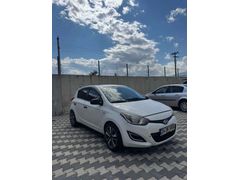 Sahibinden Hyundai i20 1.4 CRDi Jump 2014 Model 