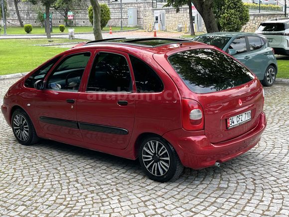 Sahibinden içi Çok Geniş Aile Arabası Citroen Xsara Picasso 1.6 SX 2001 Model 