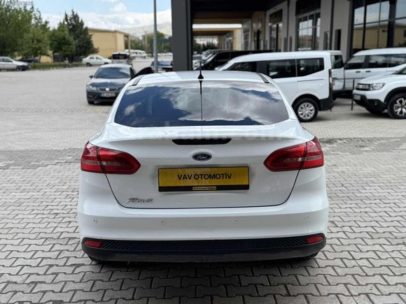 2016 FORD FOCUS OTOMATİK/DEĞİŞENSİZ