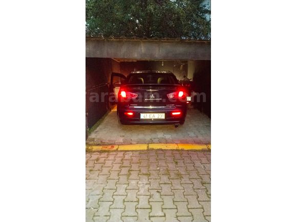 Sahibinden Mitsubishi Lancer 1.5 Invite 2010 Model