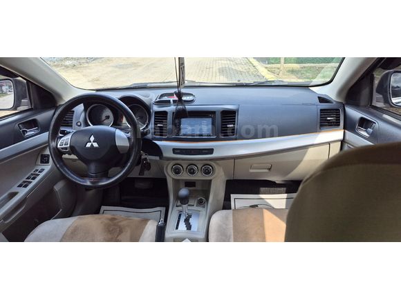 Sahibinden Mitsubishi Lancer 1.5 Invite 2010 Model