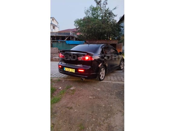 Sahibinden Mitsubishi Lancer 1.5 Invite 2010 Model