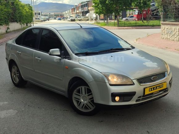 S&R AUTO DAN TEMİZ BAKIMLI 2008 MODEL OTOMATİK FORT FOCUS