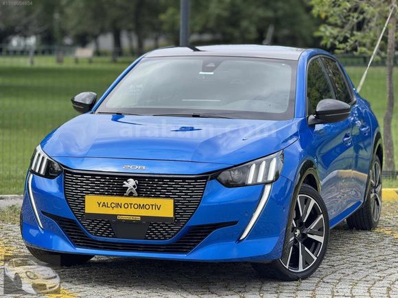 2021 PEUGEOT 208 1.2 130HP GT CAM TAVAN 45.000 KM EMSALSİZ