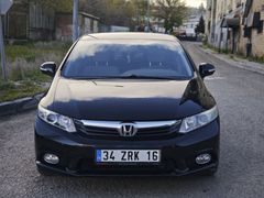 İLK SAHİBİNDEN YETKİLİ SERVİS BAKIMLI DÜŞÜK KM EMSALSİZ CİVİC