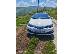 Öğretmenden Toyota Auris 1.6 Active 2017 Model