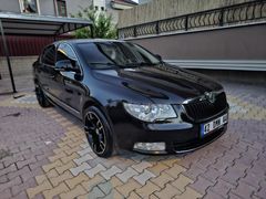 Sahibinden Skoda SuperB 1.6 TDI Elegance 2012 Model Konya 228.000 km Siyah