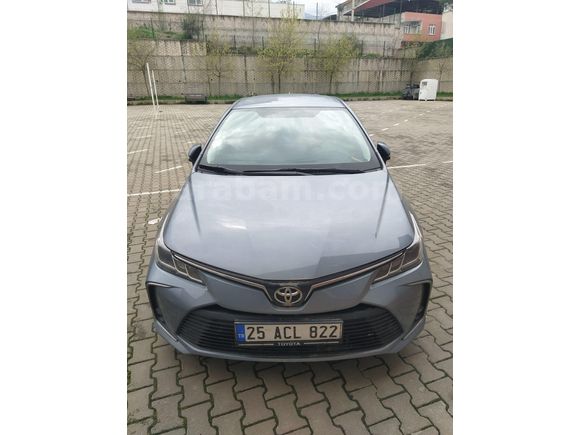 Sahibinden Toyota Corolla 1.5 Dream 2021 Model Bursa 107.000 km Gri (metalik)