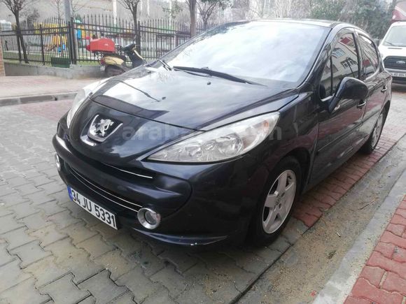 Sahibinden Peugeot 207 1.4 HDi Dynamic 2008 Model  219.000 km Siyah