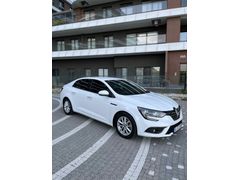 SAHİBİNDEN 2017 ÇIKIŞLI DEGİŞENSIZ BAKIMLI EKSTRA OPSİYONLU MEGANE 4 