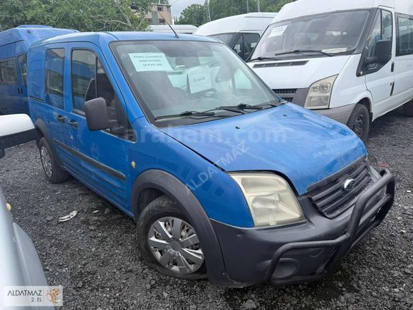 ALDATMAZ PLAZA'DAN 2009 MODEL FORD TOURNEO CONNECT CAMLIVAN