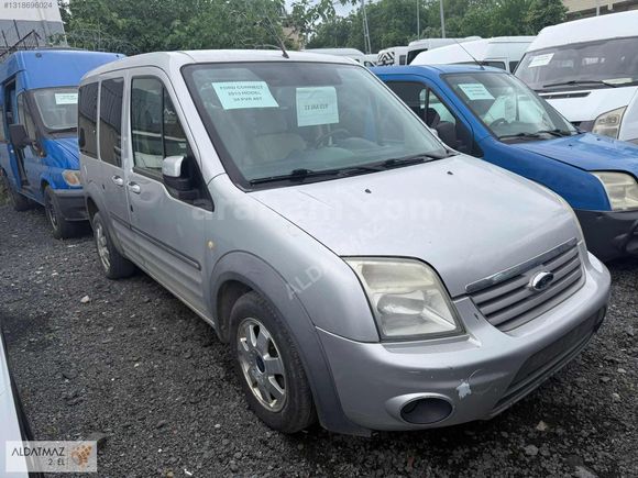 ALDATMAZ PLAZA'DAN BOYASIZ 2013 FORD TOURNEO CONNECT GLX 1.8
