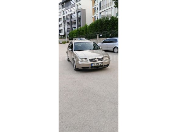 Wosvogen bora 2004 model otomatik arbamız temizdir  masrafsız dır