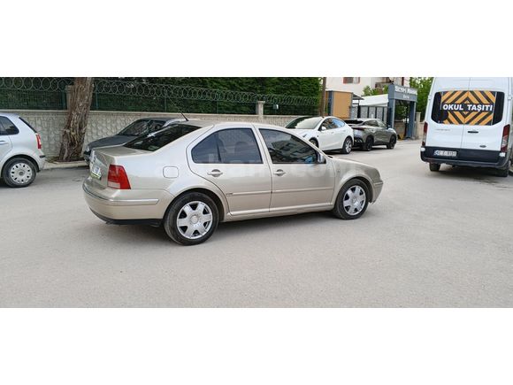 Wosvogen bora 2004 model otomatik arbamız temizdir  masrafsız dır