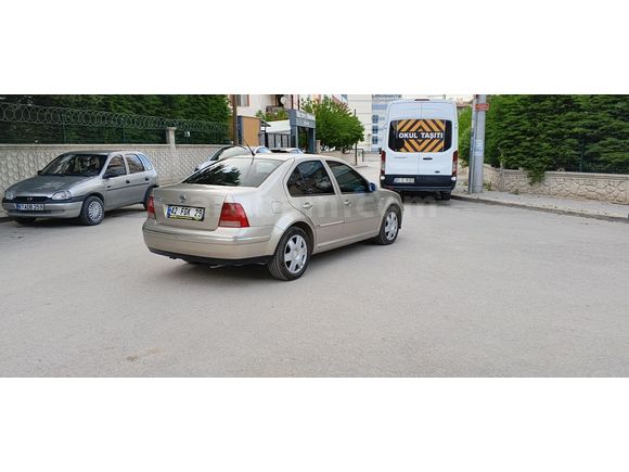 Wosvogen bora 2004 model otomatik arbamız temizdir  masrafsız dır