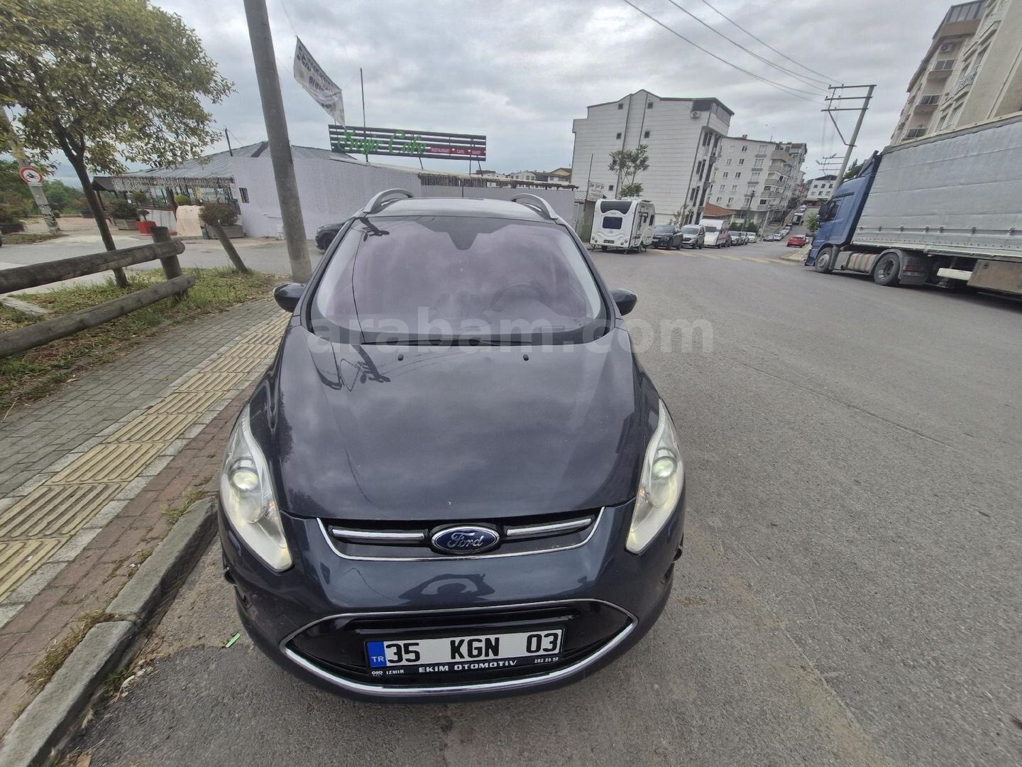 Sahibinden Ford Grand C-Max 1.6 TDCI Titanium 2014 Model Kocaeli 124.000 km Gri (titanyum) 2