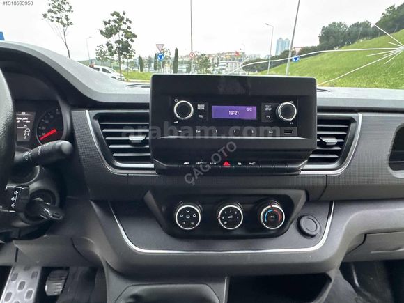 2022 MODEL RENAULT TRAFİK 0.99 ORANLA KREDİ VE KARTA 12 TAKSİT