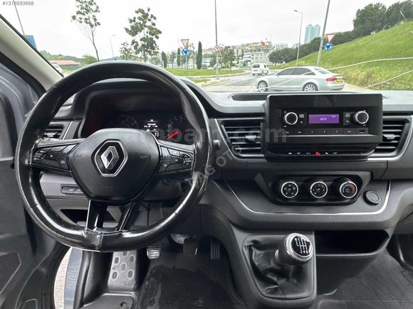 2022 MODEL RENAULT TRAFİK 0.99 ORANLA KREDİ VE KARTA 12 TAKSİT