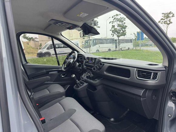 2022 MODEL RENAULT TRAFİK 0.99 ORANLA KREDİ VE KARTA 12 TAKSİT