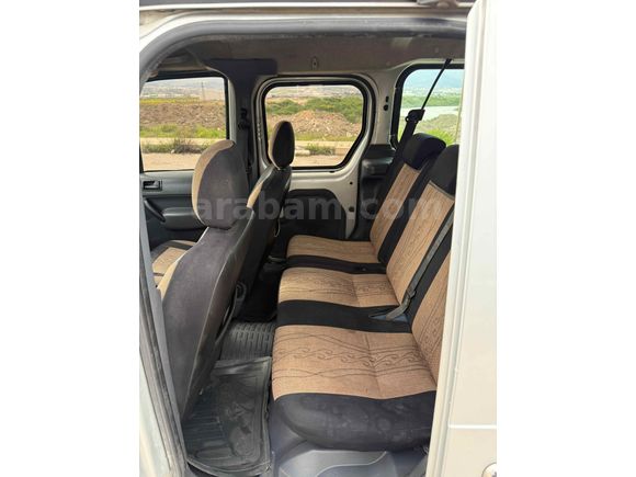 Sahibinden Ford Tourneo Connect 1.8 TDCI GLX 2011 Model 