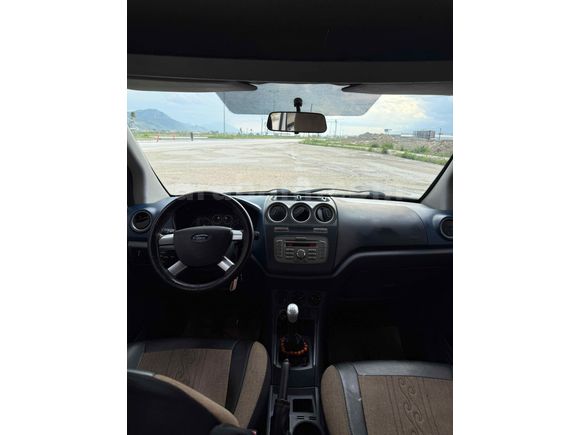 Sahibinden Ford Tourneo Connect 1.8 TDCI GLX 2011 Model 