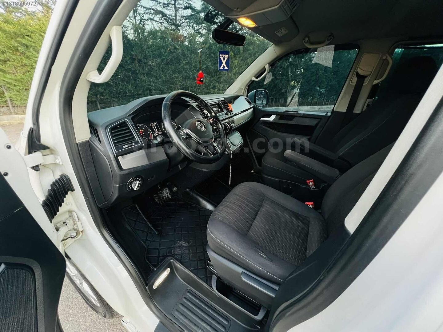 Galeriden Volkswagen Caravelle 2.0 TDI BMT Comfortline 2017 Model Afyonkarahisar 299.000 km Beyaz 7