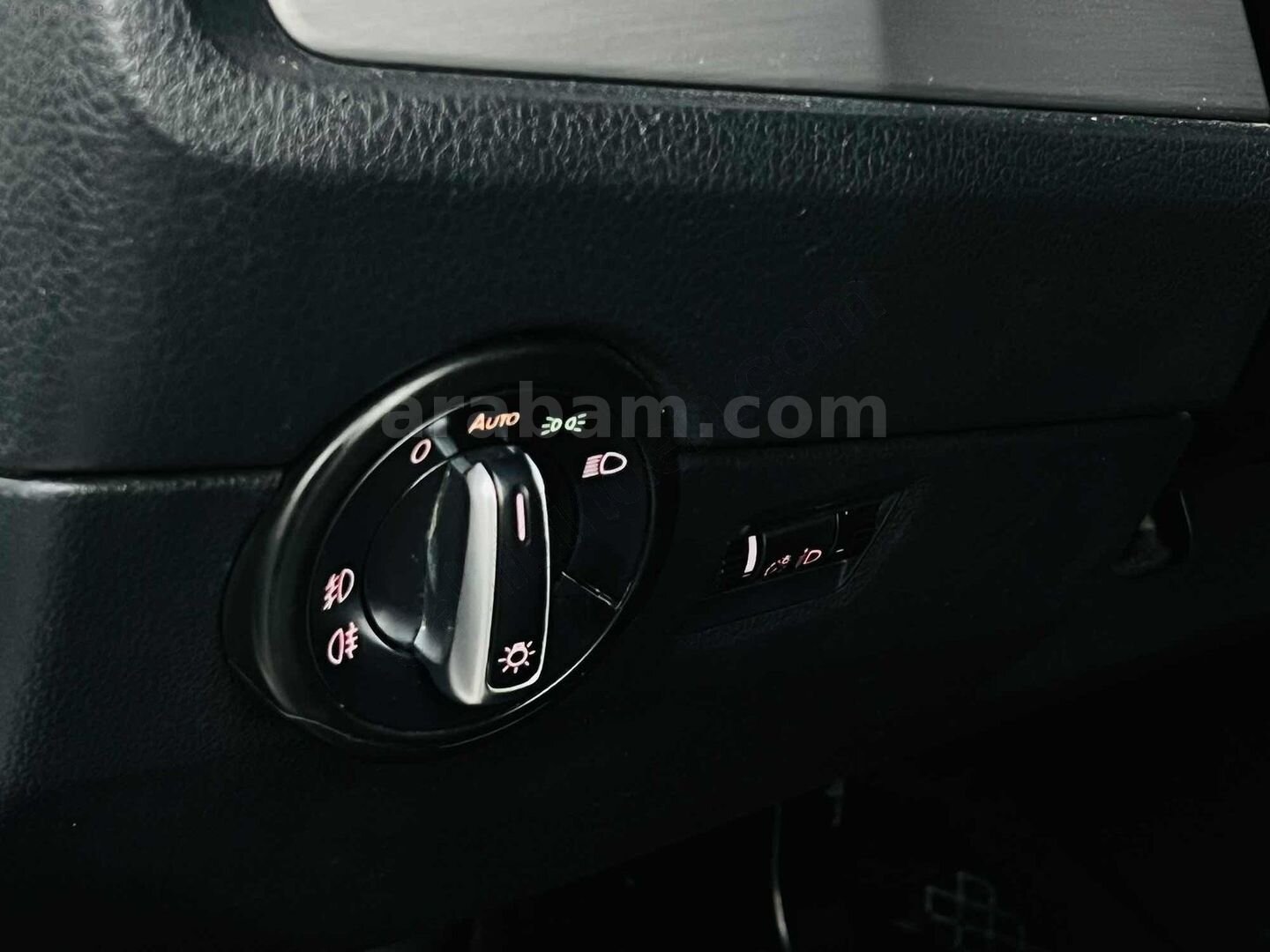 Galeriden Volkswagen Caravelle 2.0 TDI BMT Comfortline 2017 Model Afyonkarahisar 299.000 km Beyaz 2