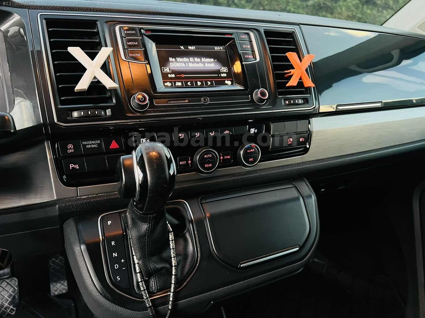 Galeriden Volkswagen Caravelle 2.0 TDI BMT Comfortline 2017 Model Afyonkarahisar 299.000 km Beyaz 3