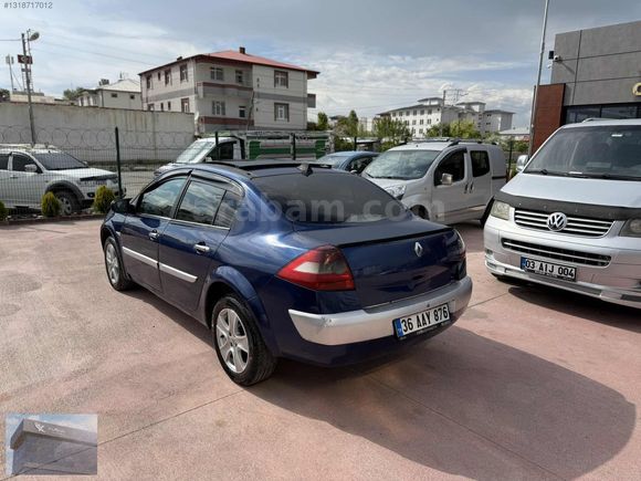 AÇILIR CAM TAVAN...KUSURSUZ 1.5 DCİ...