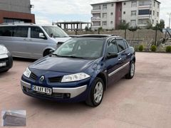 AÇILIR CAM TAVAN...KUSURSUZ 1.5 DCİ...