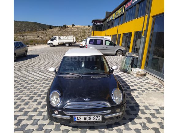 Acil Satılık Temiz Mini Cooper Orjinal Düşük Km'de 