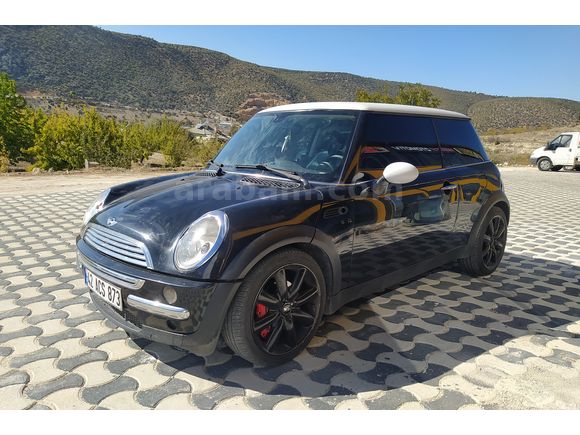 Acil Satılık Temiz Mini Cooper Orjinal Düşük Km'de 