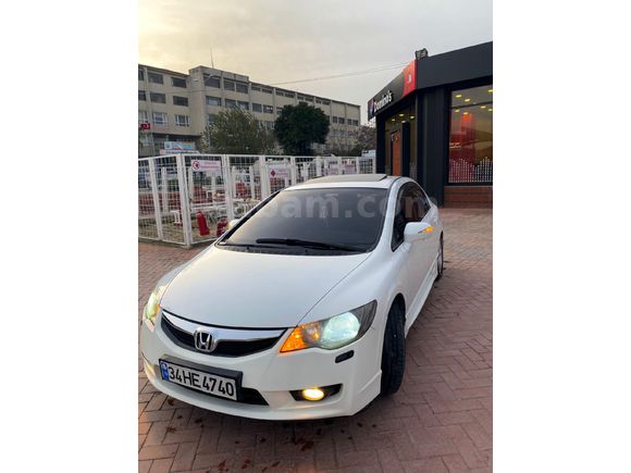 Sahibinden Honda Civic 1.6 Elegance 2011 Model  251.000 km Beyaz