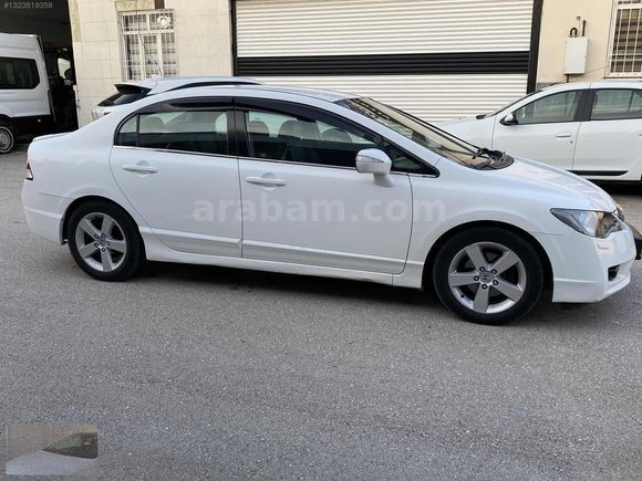 ÖZYILDIZdan 2012 model HONDA CİVİC 1.6 İ-VTEC PREMİUM LPG
