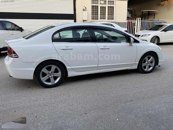 ÖZYILDIZdan 2012 model HONDA CİVİC 1.6 İ-VTEC PREMİUM LPG