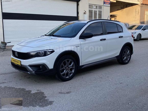 ÖZYILDIZ dan BOYASIZ 32000 km FIAT EGEA CROSS 1.4 STRET PLUS