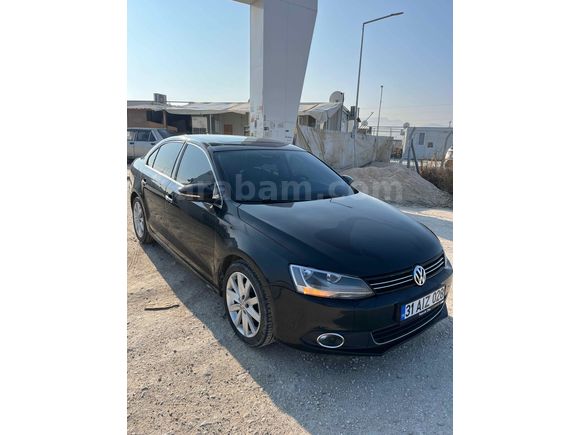 Sahibinden Volkswagen Jetta 1.6 TDi Highline 2012 Model  300.000 km Siyah