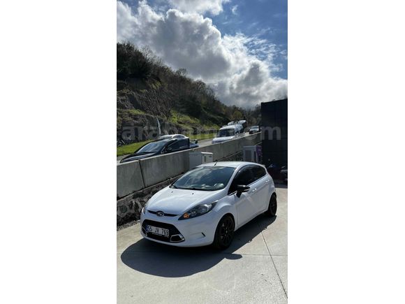 Sahibinden Ford Fiesta 1.4 TDCi Trend 2012 Model 