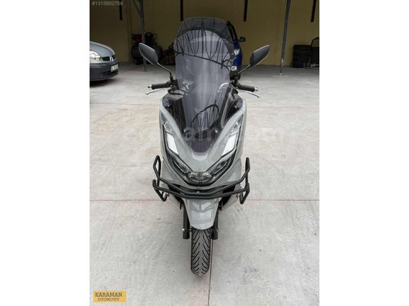 Galeriden Honda PCX125 2024 Model Sakarya 6.001 km Gri - 40756415