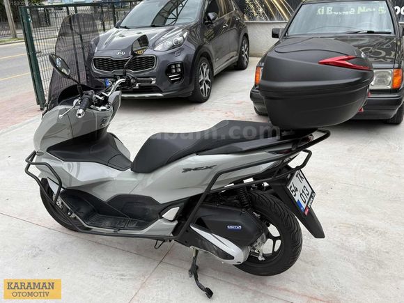 Galeriden Honda PCX125 2024 Model Sakarya 6.001 km Gri - 40756415 Galeriden Honda PCX125 2024 Model Sakarya 6.001 km Gri - 40756415