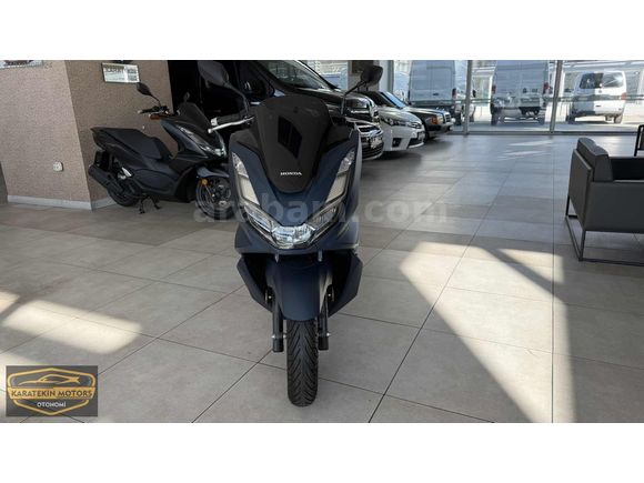 Galeriden Honda PCX125 2024 Model Ankara 6.001 km Mavi - 40756446 Galeriden Honda PCX125 2024 Model Ankara 6.001 km Mavi - 40756446