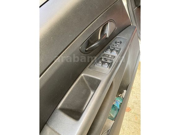 Sahibinden Garajda bakılmış Temiz Aile arabası