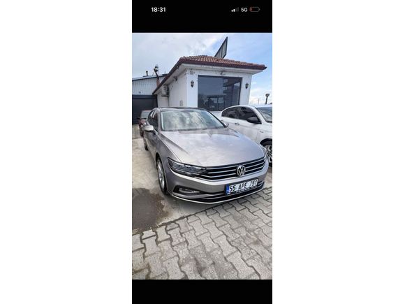 Güneşde başka gölgede başka renk