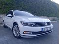 AZAT AUTO,DAN CAM TAVANLI 60 BİN KM,DE HATASIZ PASSAT